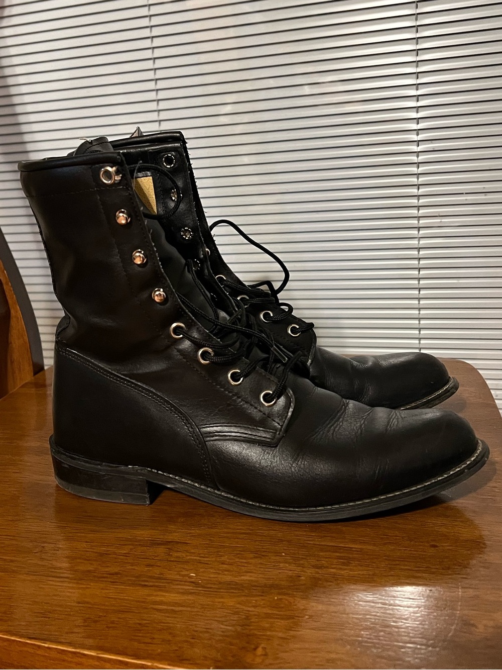 Vintage Black Combat Boots Lace Up Women’s size 7